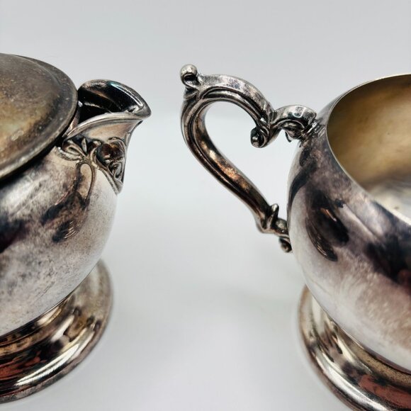 Vintage WM Rogers Silverplate Creamer Sugar Set Lid Spoon Ornate Handles Tarnish - Picture 4 of 11